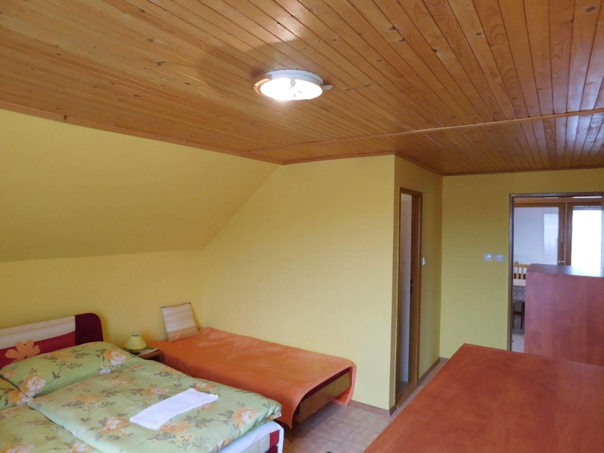 Apartmany Tania Zavazna Poruba Екстер'єр фото