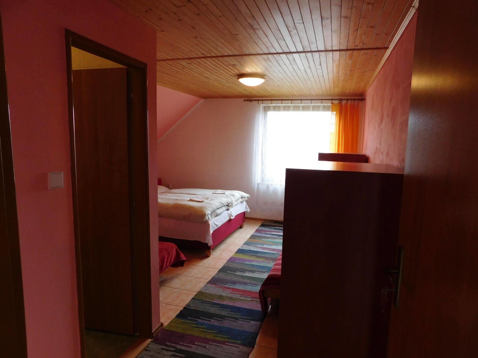 Apartmany Tania Zavazna Poruba Екстер'єр фото