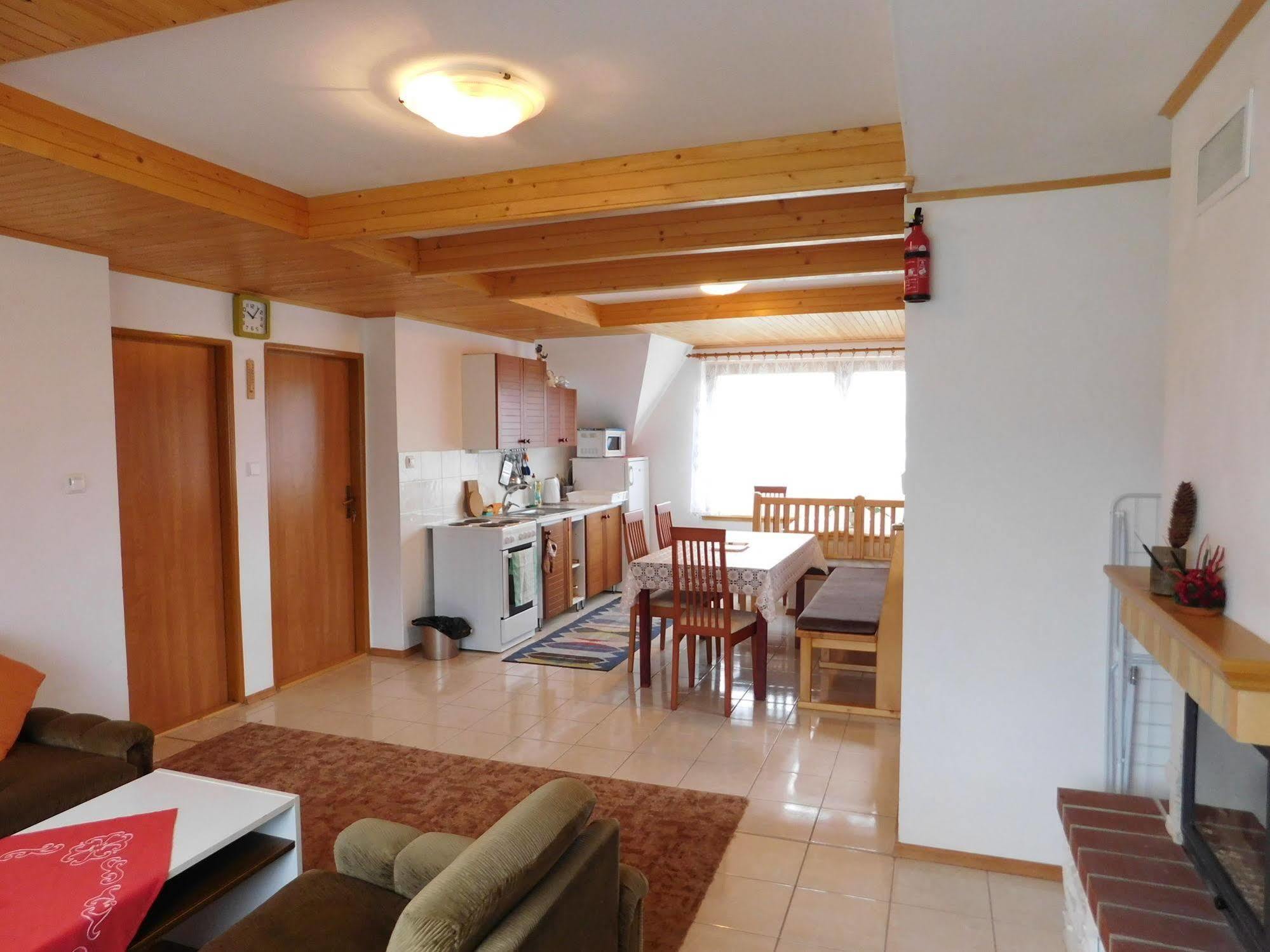 Apartmany Tania Zavazna Poruba Екстер'єр фото